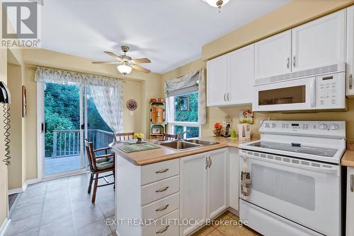 10 Climie Court, Clarington (Bowmanville), ON - Indoor Photo Showing Kitchen With Double Sink