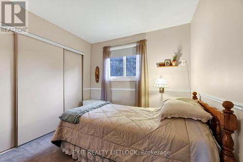 10 Climie Court, Clarington (Bowmanville), ON - Indoor Photo Showing Bedroom