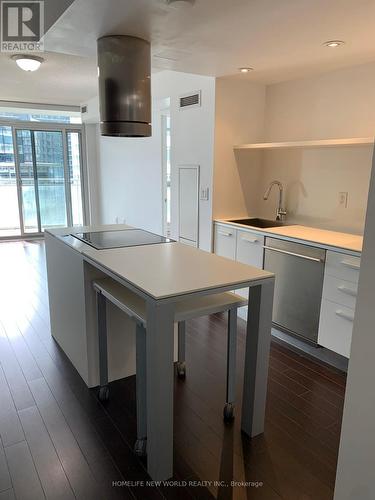 1203 - 38 Dan Leckie Way, Toronto, ON - Indoor Photo Showing Kitchen