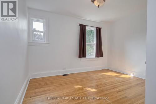 725 Manning Avenue, Toronto, ON - Indoor Photo Showing Other Room