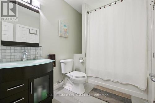 290 Gamma Street, Toronto, ON - Indoor Photo Showing Bathroom