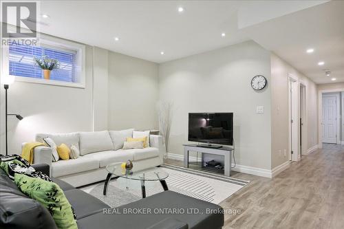 290 Gamma Street, Toronto, ON - Indoor Photo Showing Living Room