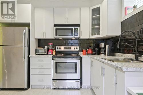 290 Gamma Street, Toronto, ON - Indoor Photo Showing Kitchen With Double Sink With Upgraded Kitchen