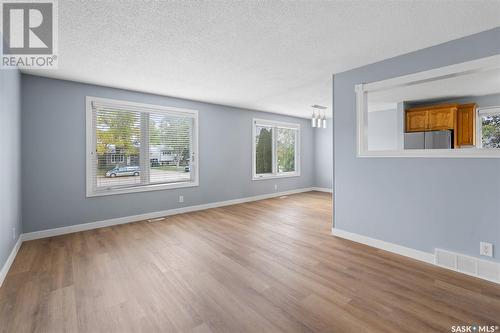 30 Chandler Place, Saskatoon, SK - Indoor