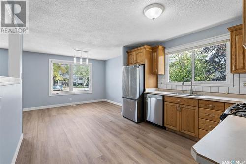 30 Chandler Place, Saskatoon, SK - Indoor Photo Showing Kitchen