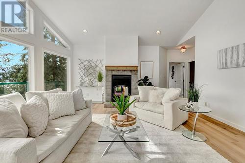 10541 Westshore Road, Vernon, BC - Indoor Photo Showing Living Room With Fireplace