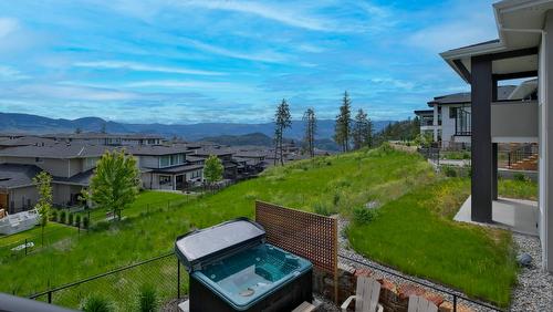 208 Skyland Drive, Kelowna, BC - Outdoor With View