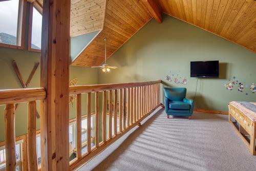 301-161 Clearview Crescent, Penticton, BC - Indoor Photo Showing Other Room