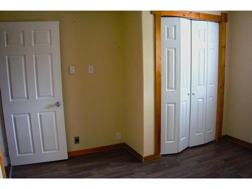 4953 Stevens Avenue, Canal Flats, BC - Indoor Photo Showing Other Room