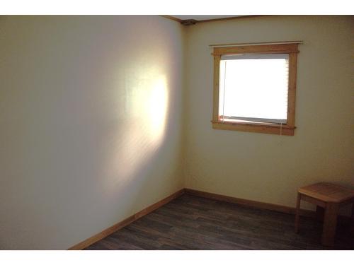 4953 Stevens Avenue, Canal Flats, BC - Indoor Photo Showing Other Room