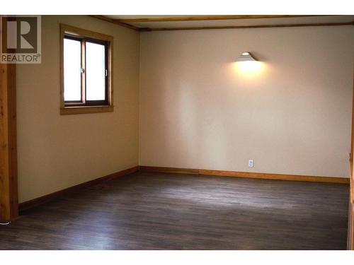 4953 Stevens Avenue, Canal Flats, BC - Indoor Photo Showing Other Room