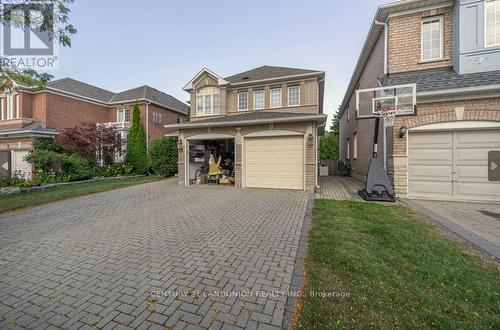 55 Royal Gala Crescent, Richmond Hill, ON - Outdoor With Facade