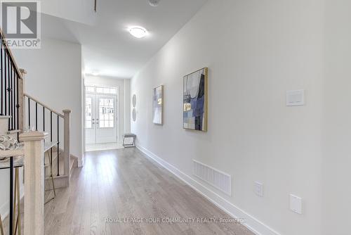 33 Kenneth Rogers Crescent, East Gwillimbury, ON - Indoor Photo Showing Other Room