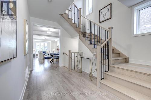 33 Kenneth Rogers Crescent, East Gwillimbury, ON - Indoor Photo Showing Other Room