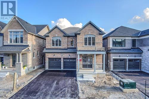 33 Kenneth Rogers Crescent, East Gwillimbury, ON - Outdoor With Facade