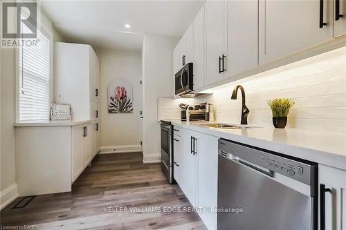 5 Florence Street, Hamilton, ON - Indoor Photo Showing Kitchen With Double Sink