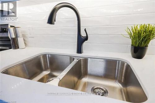 5 Florence Street, Hamilton, ON - Indoor Photo Showing Kitchen With Double Sink