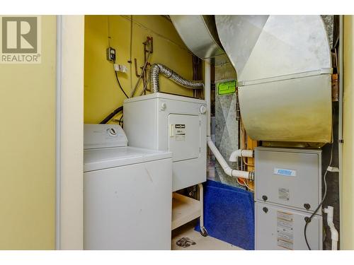 1543 9Th Avenue, Prince George, BC - Indoor Photo Showing Laundry Room