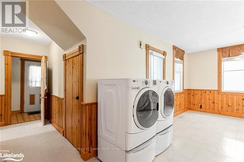 134 Highland Street, Dysart Et Al, ON - Indoor Photo Showing Laundry Room