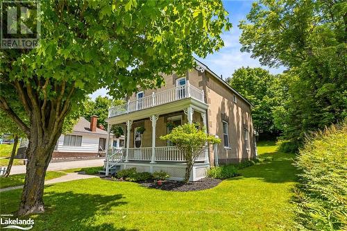 134 Highland Street, Dysart Et Al, ON - Outdoor With Deck Patio Veranda