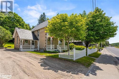 134 Highland Street, Dysart Et Al, ON - Outdoor With Deck Patio Veranda