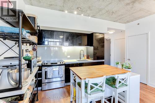 706 - 20 Gladstone Avenue, Toronto, ON - Indoor Photo Showing Kitchen With Upgraded Kitchen