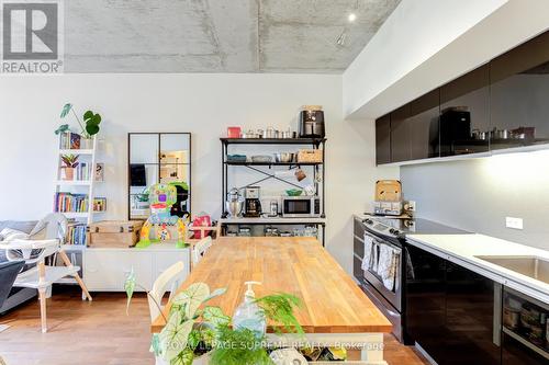 706 - 20 Gladstone Avenue, Toronto, ON - Indoor Photo Showing Kitchen