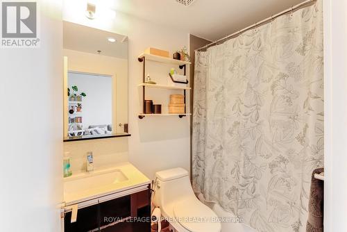 706 - 20 Gladstone Avenue, Toronto, ON - Indoor Photo Showing Bathroom