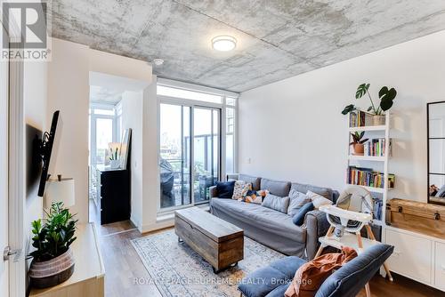 706 - 20 Gladstone Avenue, Toronto, ON - Indoor Photo Showing Living Room