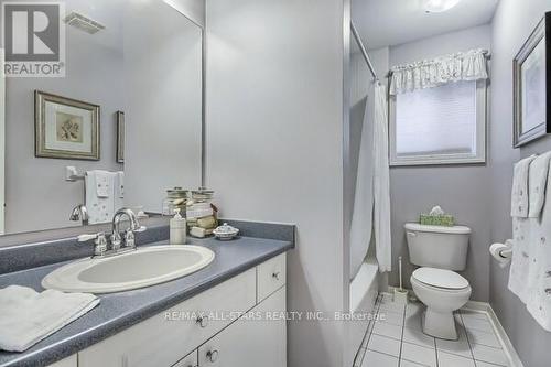 6 Christian Reesor Park Avenue, Markham, ON - Indoor Photo Showing Bathroom