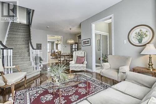 6 Christian Reesor Park Avenue, Markham, ON - Indoor Photo Showing Living Room