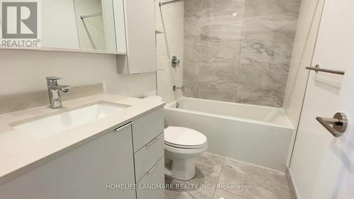 826 - 9 Clegg Road, Markham, ON - Indoor Photo Showing Bathroom