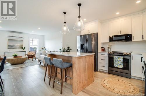 47 Aiden Street, Fredericton, NB - Indoor Photo Showing Kitchen With Upgraded Kitchen