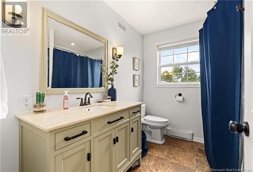 154 Logan Lane, Moncton, NB - Indoor Photo Showing Bathroom