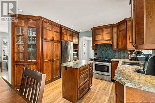 154 Logan Lane, Moncton, NB - Indoor Photo Showing Kitchen With Stainless Steel Kitchen