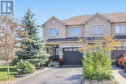 638 PEPPERVILLE CRESCENT  Ottawa, ON K2M 0E8