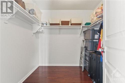 638 Pepperville Crescent, Ottawa, ON - Indoor With Storage