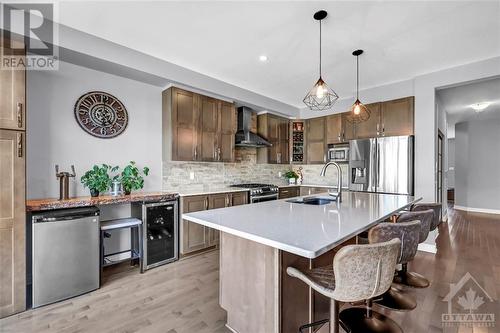 213 Enclave Walk, Ottawa, ON - Indoor Photo Showing Kitchen With Upgraded Kitchen