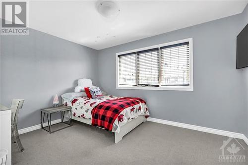 213 Enclave Walk, Ottawa, ON - Indoor Photo Showing Bedroom