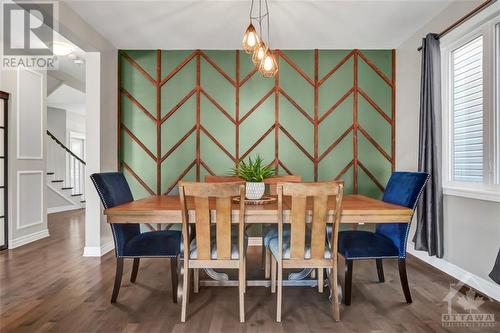 213 Enclave Walk, Ottawa, ON - Indoor Photo Showing Dining Room