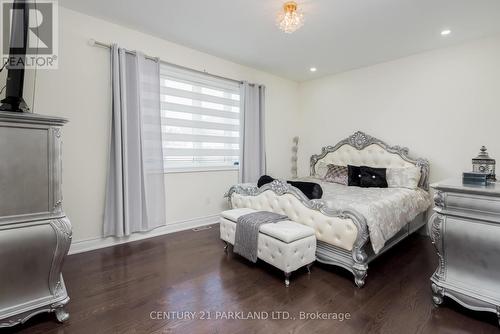 15 St. Mark'S Crescent, Mono, ON - Indoor Photo Showing Bedroom