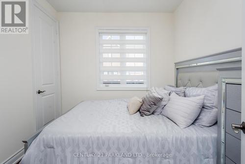 15 St. Mark'S Crescent, Mono, ON - Indoor Photo Showing Bedroom