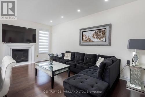 15 St. Mark'S Crescent, Mono, ON - Indoor Photo Showing Living Room With Fireplace