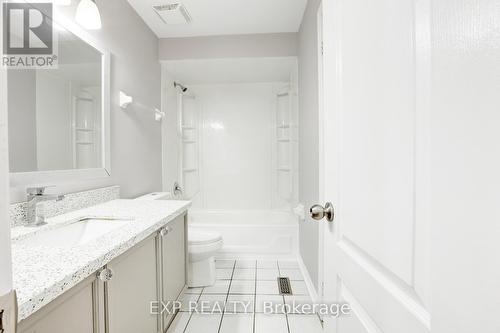 84 Stonecairn Drive, Cambridge, ON - Indoor Photo Showing Bathroom