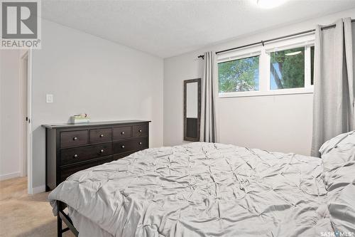 8 Sullivan Street, Saskatoon, SK - Indoor Photo Showing Bedroom