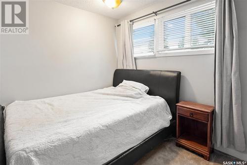 8 Sullivan Street, Saskatoon, SK - Indoor Photo Showing Bedroom