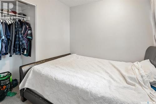 8 Sullivan Street, Saskatoon, SK - Indoor Photo Showing Bedroom