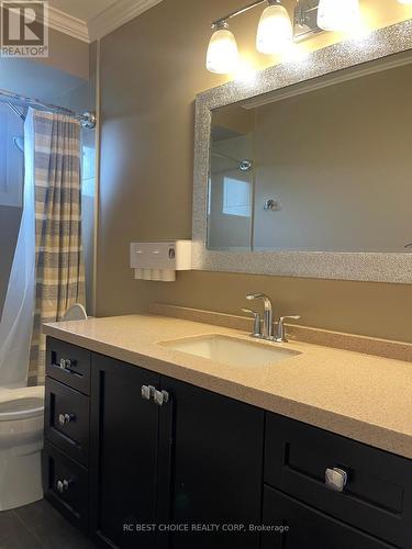 44 Linkdale Road, Brampton, ON - Indoor Photo Showing Bathroom