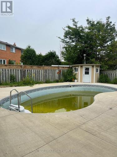 44 Linkdale Road, Brampton, ON - Outdoor With In Ground Pool