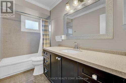 44 Linkdale Road, Brampton, ON - Indoor Photo Showing Bathroom